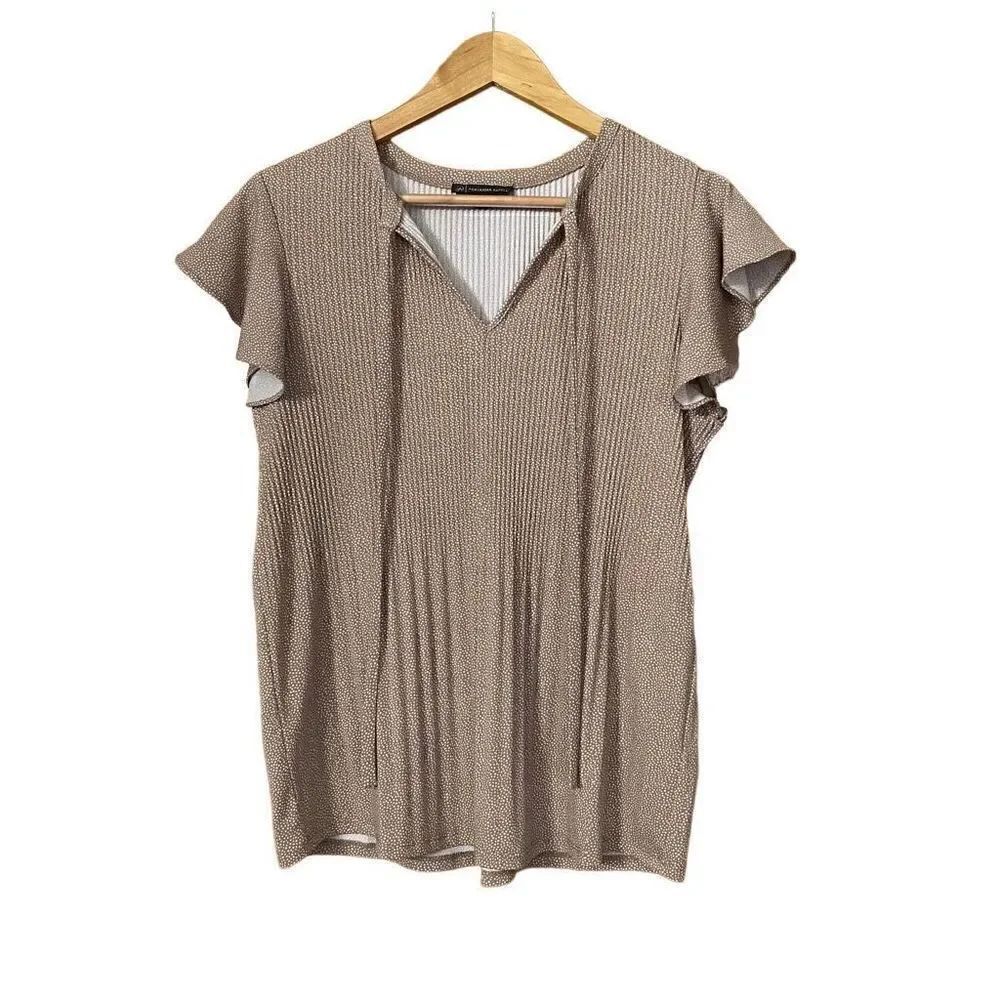 Adrianna Papell Shirred Pleated V-Neck flutter sleeve Top Blouse Beige Polka Dot